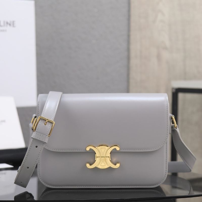 Ce1i*e triomphe bags